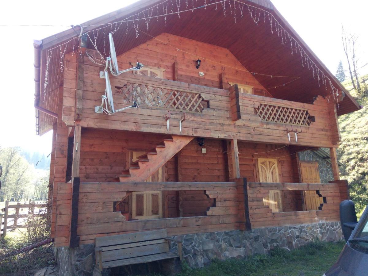 Edelveys Hotel Vorokhta Exterior photo
